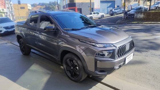 FIAT TORO 1.3 TURBO 270 FLEX FREEDOM AT6 FIAT TORO 1.3 TURBO 270 FLEX FREEDOM AT6